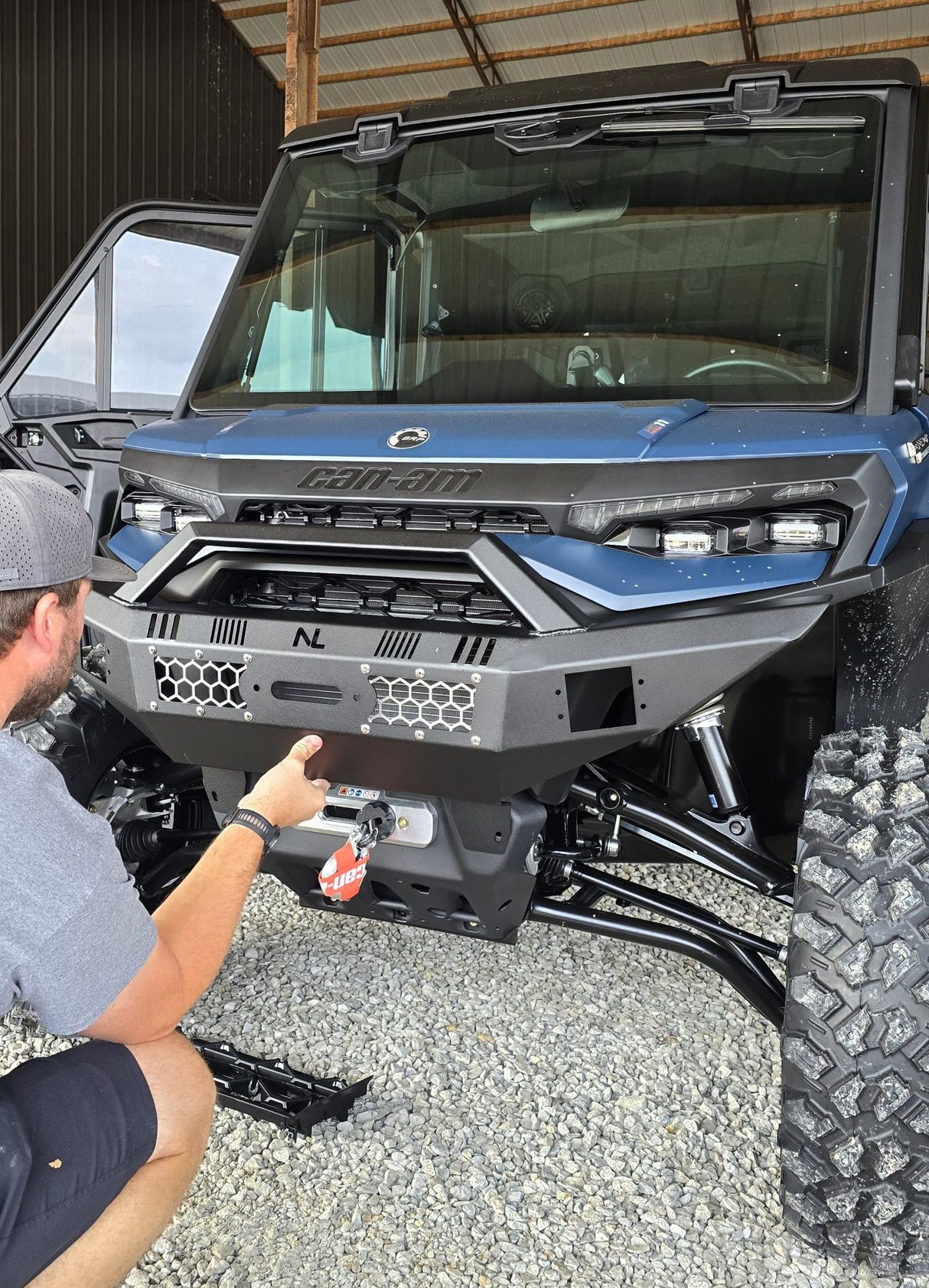 Can-am Defender HD11 Front Winch Bumper with lights