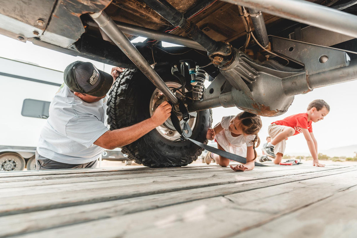 2″ x 10′ Ratchet Tie Down w/ Twisted Snap Hooks & Axle Strap Combo