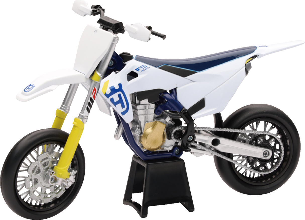 NEW RAY TOYS Husqvarna FS450 2019 Bike - 1:12 Scale - White/Blue/Black 58163