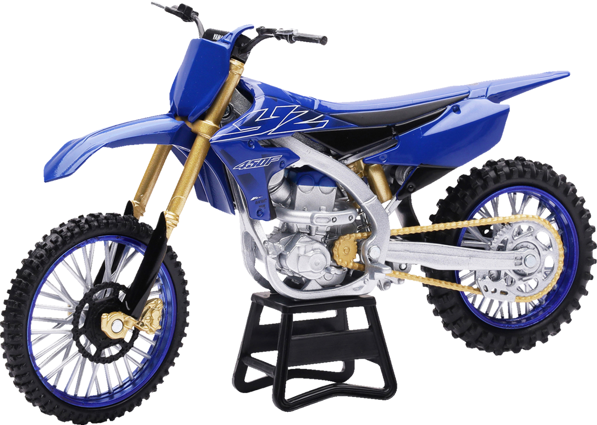 NEW RAY TOYS Yamaha YZ450F Dirt Bike - 1:12 Scale - Blue/Gold/Black 58313