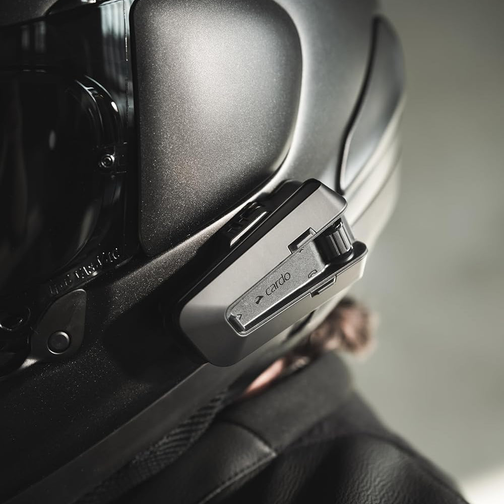PACKTALK PRO – Smart Motorcycle Communicator with Crash Detection