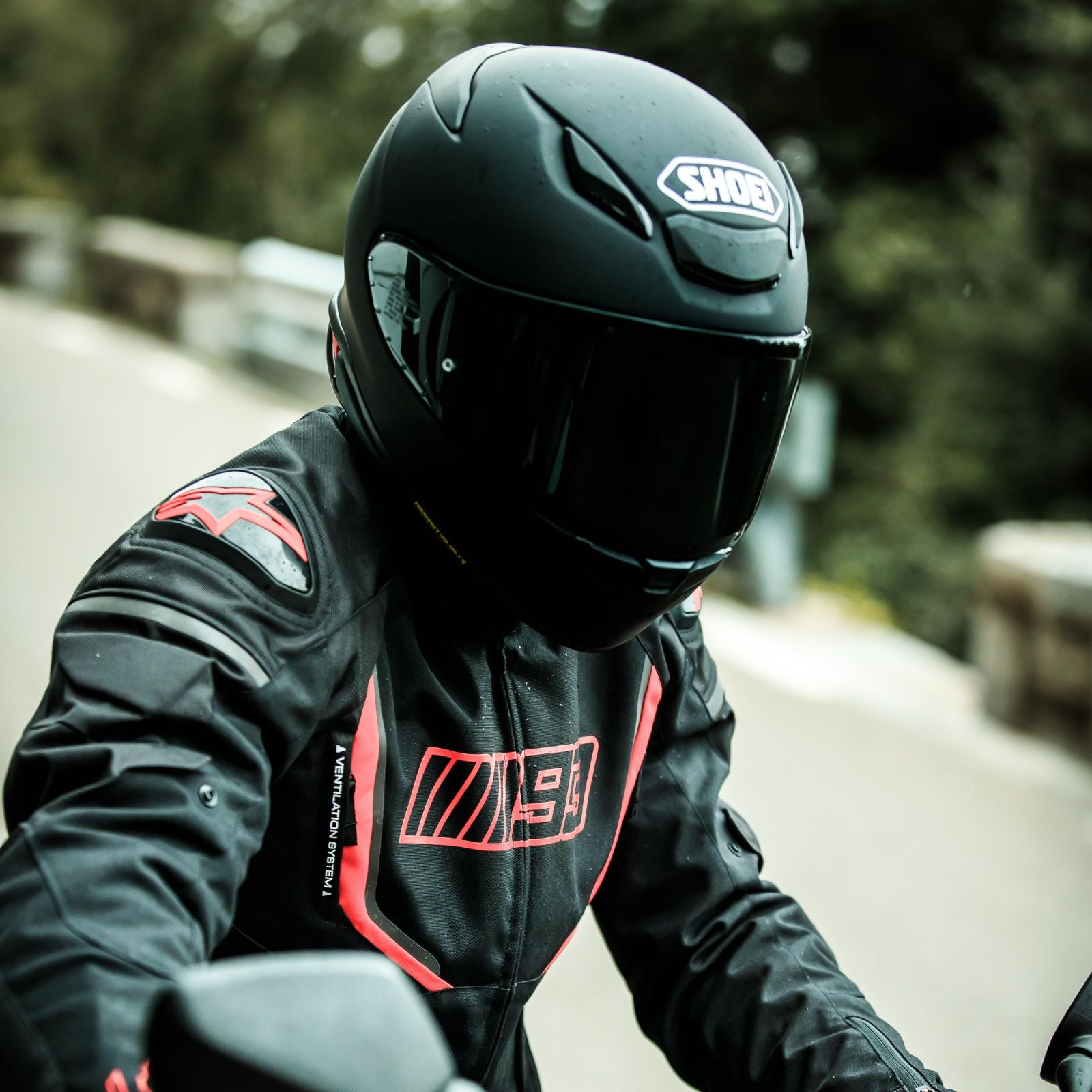 SHOEI RF-1400 Matte Black Helmet – Aerodynamic, Safe, and